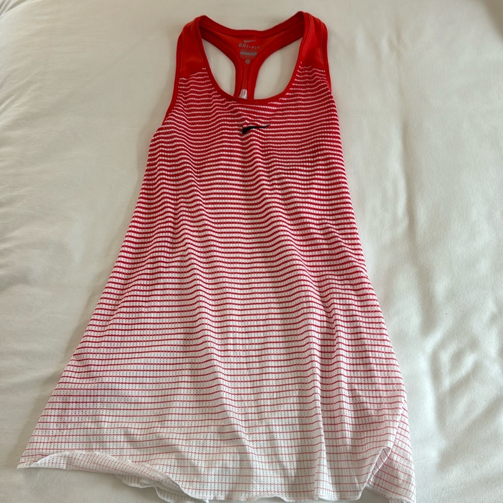 Tennis dress - M by Nike